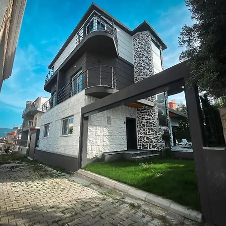 Tas Tatil Evleri *